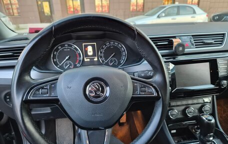 Skoda Superb III рестайлинг, 2016 год, 1 890 000 рублей, 9 фотография