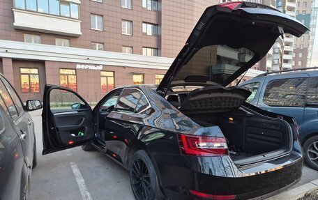 Skoda Superb III рестайлинг, 2016 год, 1 890 000 рублей, 12 фотография