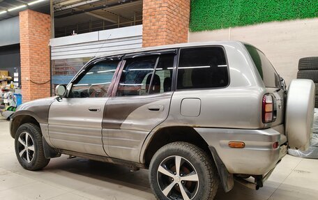 Toyota RAV4, 1999 год, 620 000 рублей, 2 фотография