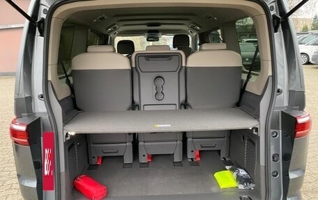 Volkswagen Multivan, 2025 год, 9 590 000 рублей, 7 фотография