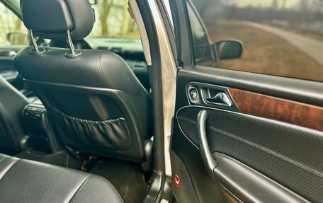 Mercedes-Benz C-Класс, 2005 год, 600 000 рублей, 8 фотография