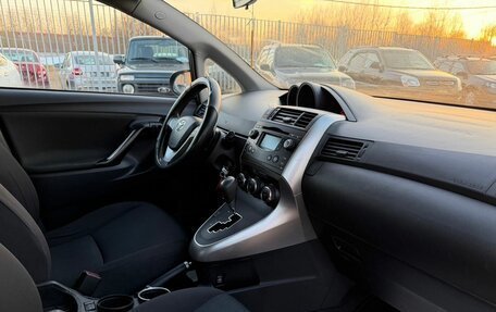 Toyota Verso I, 2014 год, 1 250 000 рублей, 13 фотография