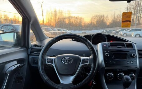 Toyota Verso I, 2014 год, 1 250 000 рублей, 14 фотография