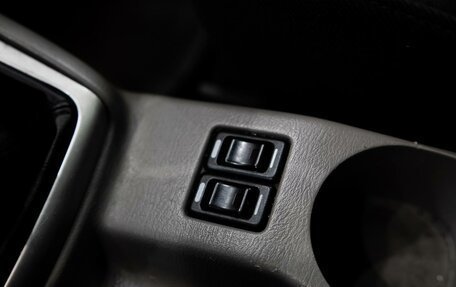 Subaru Forester, 2004 год, 750 000 рублей, 12 фотография