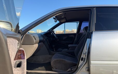 Toyota Chaser VI, 2001 год, 800 000 рублей, 3 фотография