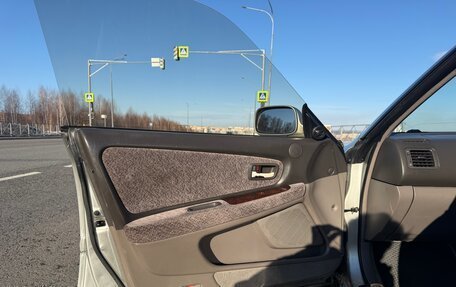 Toyota Chaser VI, 2001 год, 800 000 рублей, 4 фотография