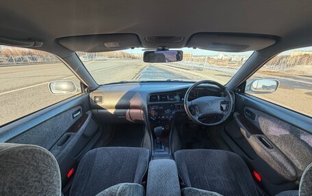 Toyota Chaser VI, 2001 год, 800 000 рублей, 2 фотография