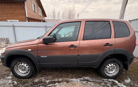 Chevrolet Niva I рестайлинг, 2018 год, 720 000 рублей, 4 фотография