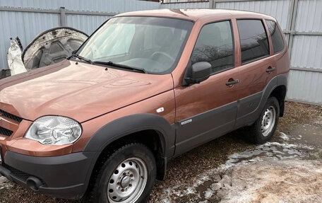 Chevrolet Niva I рестайлинг, 2018 год, 720 000 рублей, 6 фотография