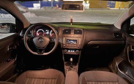 Volkswagen Polo VI (EU Market), 2018 год, 460 000 рублей, 5 фотография