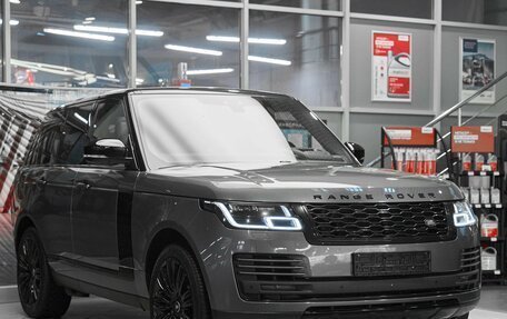 Land Rover Range Rover IV рестайлинг, 2018 год, 6 640 000 рублей, 3 фотография