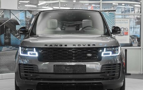 Land Rover Range Rover IV рестайлинг, 2018 год, 6 640 000 рублей, 2 фотография