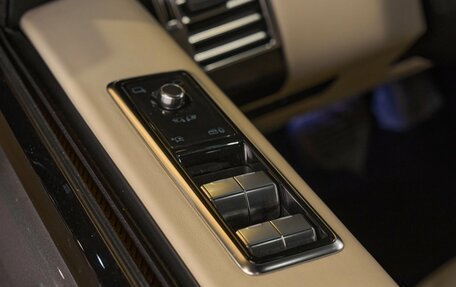 Land Rover Range Rover IV рестайлинг, 2018 год, 6 640 000 рублей, 15 фотография