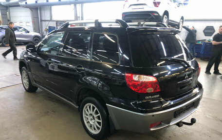 Mitsubishi Outlander III рестайлинг 3, 2006 год, 649 000 рублей, 3 фотография