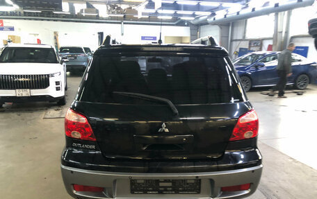 Mitsubishi Outlander III рестайлинг 3, 2006 год, 649 000 рублей, 4 фотография