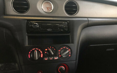 Mitsubishi Outlander III рестайлинг 3, 2006 год, 649 000 рублей, 11 фотография