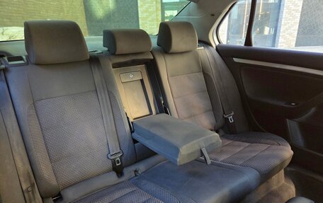 Volkswagen Jetta VI, 2006 год, 335 000 рублей, 23 фотография