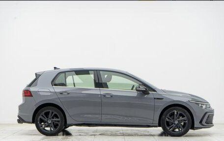 Volkswagen Golf VIII, 2022 год, 1 600 000 рублей, 7 фотография