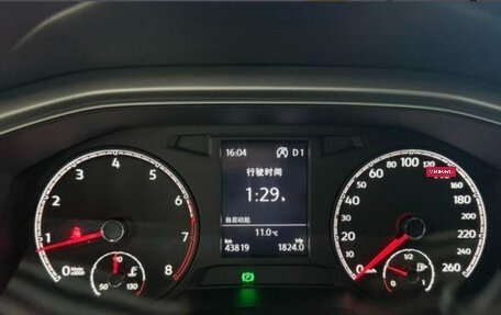 Volkswagen T-Roc I, 2023 год, 1 510 000 рублей, 10 фотография