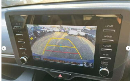 Toyota Yaris, 2022 год, 760 000 рублей, 6 фотография