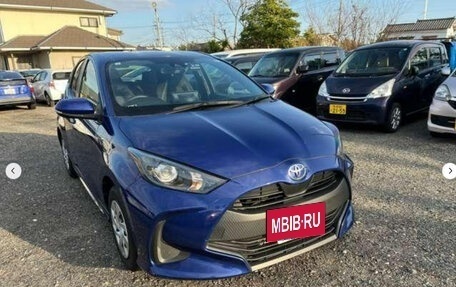 Toyota Yaris, 2022 год, 760 000 рублей, 7 фотография