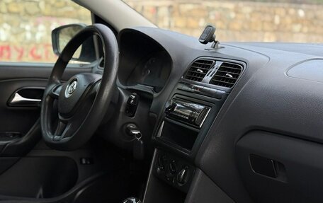 Volkswagen Polo VI (EU Market), 2015 год, 720 000 рублей, 9 фотография