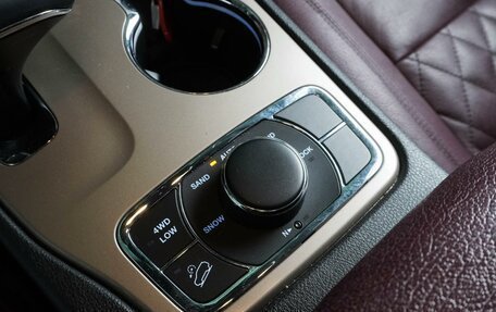 Jeep Grand Cherokee, 2013 год, 3 425 000 рублей, 21 фотография