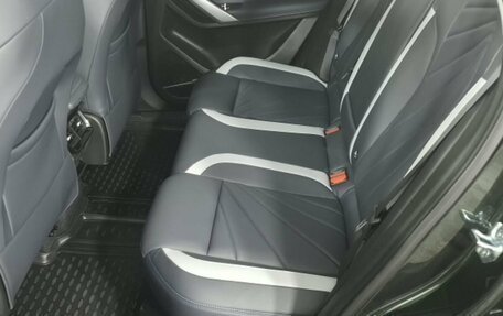 Geely Atlas, 2025 год, 7 фотография