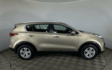 KIA Sportage IV рестайлинг, 2017 год, 1 800 000 рублей, 2 фотография