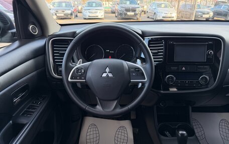 Mitsubishi Outlander III рестайлинг 3, 2012 год, 1 497 000 рублей, 10 фотография