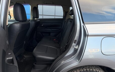 Mitsubishi Outlander III рестайлинг 3, 2012 год, 1 497 000 рублей, 17 фотография