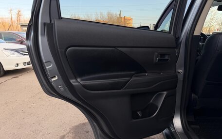 Mitsubishi Outlander III рестайлинг 3, 2012 год, 1 497 000 рублей, 20 фотография