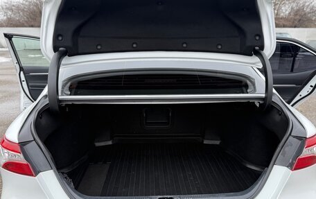 Toyota Camry, 2021 год, 2 740 000 рублей, 10 фотография