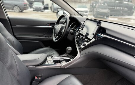 Toyota Camry, 2021 год, 2 740 000 рублей, 8 фотография