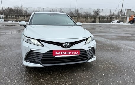 Toyota Camry, 2021 год, 2 740 000 рублей, 3 фотография