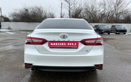 Toyota Camry, 2021 год, 2 740 000 рублей, 5 фотография