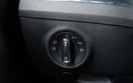 Skoda Superb III рестайлинг, 2019 год, 3 069 000 рублей, 23 фотография