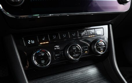 Skoda Superb III рестайлинг, 2019 год, 3 069 000 рублей, 18 фотография