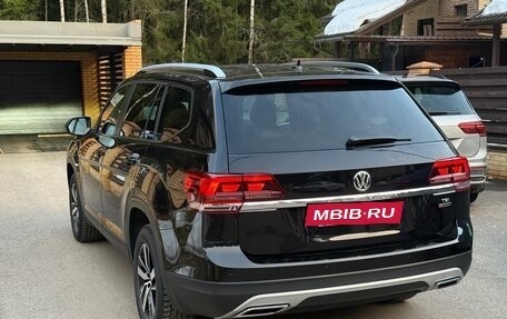 Volkswagen Teramont I, 2018 год, 3 900 000 рублей, 5 фотография