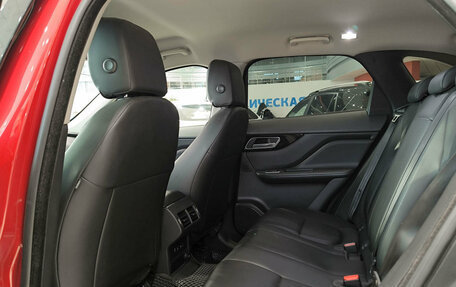 Jaguar F-Pace, 2016 год, 2 399 000 рублей, 15 фотография