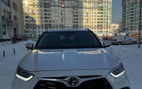 Toyota Highlander, 2026 год, 5 600 000 рублей, 2 фотография