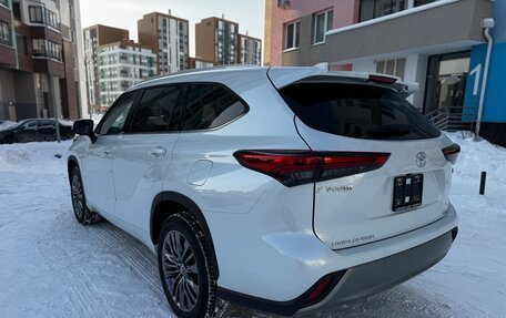 Toyota Highlander, 2026 год, 5 600 000 рублей, 8 фотография