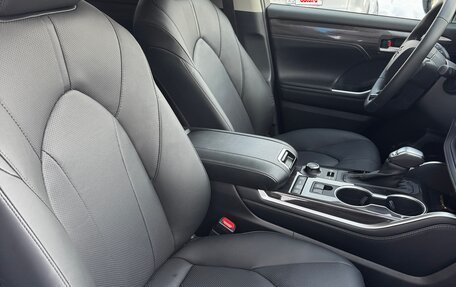 Toyota Highlander, 2026 год, 5 600 000 рублей, 18 фотография