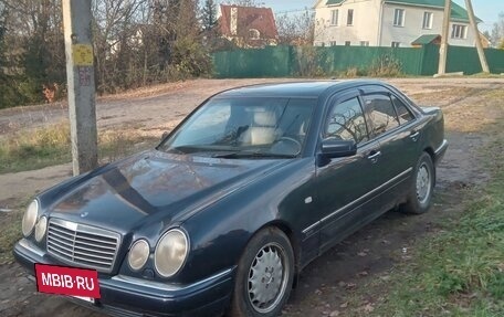 Mercedes-Benz E-Класс, 1998 год, 320 000 рублей, 4 фотография