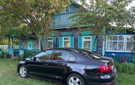 Volkswagen Jetta VI, 2013 год, 1 190 000 рублей, 3 фотография