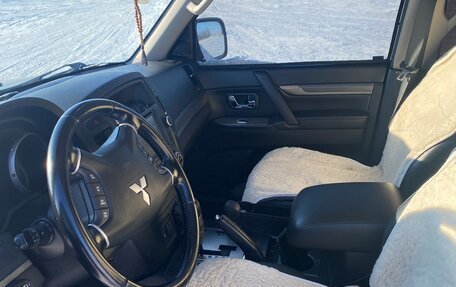 Mitsubishi Pajero IV, 2011 год, 2 500 000 рублей, 9 фотография