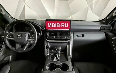 Toyota Land Cruiser, 2024 год, 13 990 000 рублей, 14 фотография