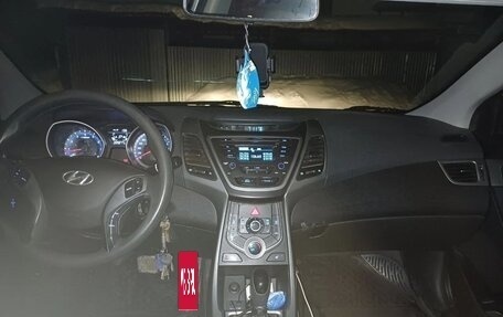 Hyundai Elantra V, 2014 год, 1 049 000 рублей, 11 фотография