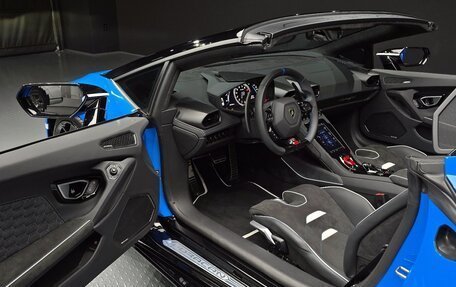 Lamborghini Huracán, 2023 год, 39 133 000 рублей, 6 фотография