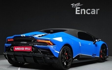 Lamborghini Huracán, 2023 год, 39 133 000 рублей, 4 фотография